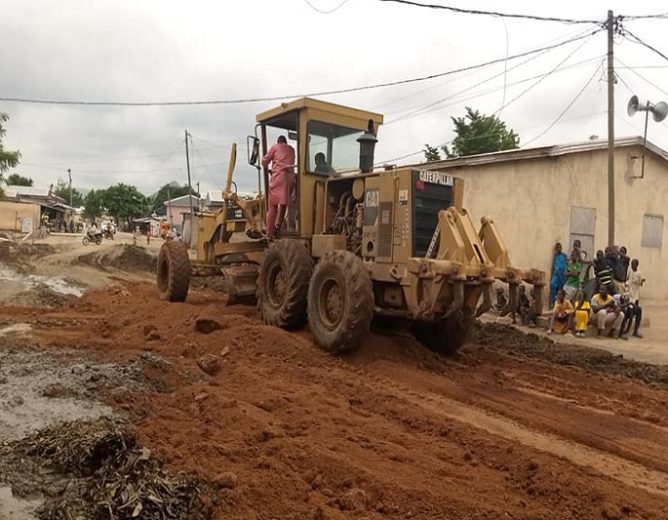 Les travaux sur l&rsquo;axe Commissariat carrefour Tchatchima